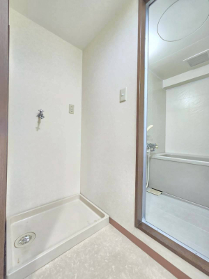  @uꂪׂ̗ɂ邽߁AEߗނɐ@ɓ₷AE߂܂ł̗ꂪX[YłB