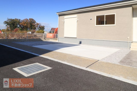  yԃXy[Xznʐ^BƂԃXy[XłB