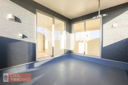 oRj[ yoRj[zsOǂň͂܂Ă邽߁AV╗̉e󂯂ɂ̂Ci[oRj[̃bgBĂ̋}ȗ[ł؂Ȑ󕨂Ă܂B 