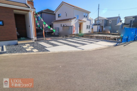  yԃXy[Xznʐ^BƂԃXy[XłB