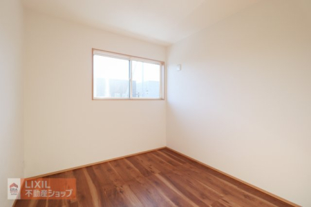 �Q�� �y�Q���z���n�����ʐ^�B���邢�̌��̓����Q���ł��B