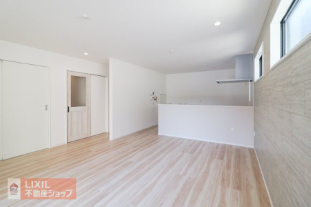  �y�_�C�j���O�z���n�����ʐ^�B�Ƒ��ł��낰��_�C�j���O�ł��B