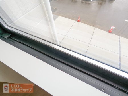  �y�h�Ɛݔ��z���n�����ʐ^�B�Q�d�ň��S�̃_�u�����b�N�B