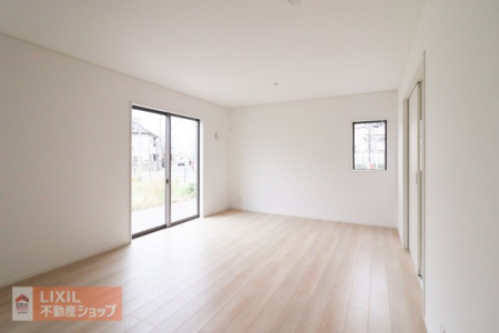 ���r���O �y���r���O�zCG�ŉƋ��z�u����O�̌����摜�ł��B