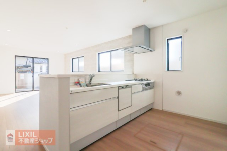 �L�b�`�� �y�L�b�`���z�r���g�C���H��@���I�L�b�`���ɓ�������Ă���̂ŏꏊ���Ƃ炸�A�Ǝ��̎��Ԃ��Z�k�ł���̂������ł��I��􂢂��Ǝ�r�ꂳ��邨�q�l�ɂ��������߂Ȑݔ��ɂȂ�ƂĂ���΂�܂��I