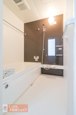 ���� �y�����z�I�[�g�o�X�ł����͂�A���x���߂��y�X�ł��܂��I������葫���L�΂���̂ŁA�����̔�����₷�o�X�^�C���������B�����Ȃ��q���܈ꏏ�ɓ����Ă��������������Ȃ���Ƃ肠�闁���ł��B