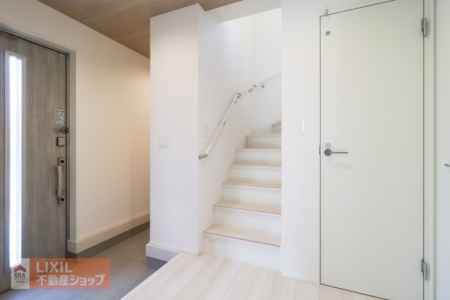 ���̑����� �y�����z���n�����ʐ^�B�K�i�͎肷�������D�w���񂩂炨�q�l�⍂��҂����S�ł��B