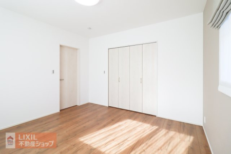 �Q�� �y�Q���z���n�����ʐ^�B���邢�̌��̓����Q���ł��B