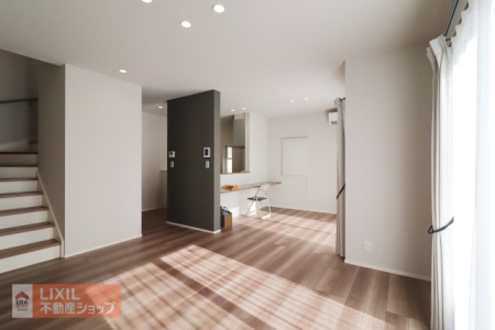  �y�_�C�j���O�z���n�����ʐ^�B�Ƒ��ł��낰��_�C�j���O�ł��B