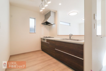 �L�b�`�� �y�L�b�`���z���n�����ʐ^�B�J�E���^�[�L�b�`���ŉƑ��̉�b���e�݂܂��ˁ�