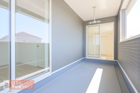 �o���R�j�[ ���ꂽ���͕z�c��ѕz�A�V�[�c�Ȃǂ������ĕz�c�̐��������ۂĂ܂��B�V�������͔��G�肪�C���������ł���ˁB