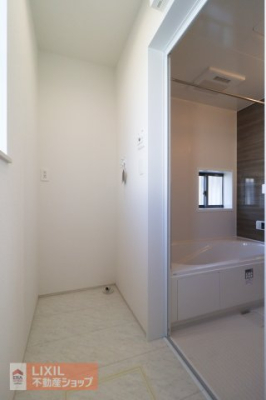  �����h���[�X�y�[�X�͉Ǝ������Ȃǎg�����肪�悭�A�����󂪂��₷���ł��ˁB