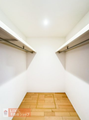 ���[ �E�H�[�N�C���N���[�[�b�g�̂���Z�܂��Ŏ��[���Ȑ����������I�ߗނ����łȂ��A������v���o�̕i�������Ղ���[�ł��܂��̂ŁA�������ڂ��X���[�Y�ɁB������Ԃ����L�X�Ǝg���܂��B