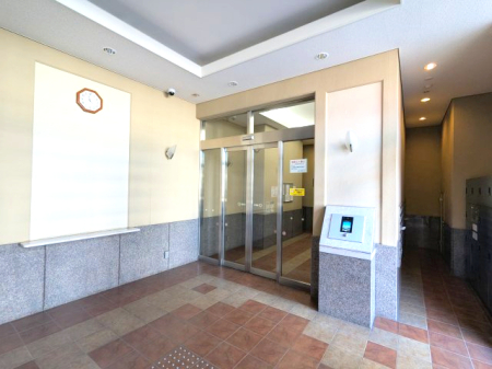 �G���g�����X -