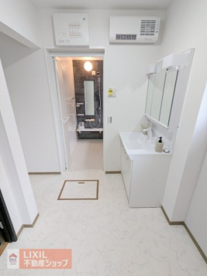  �y�E�ߏ��z���n�����ʐ^�B���ʒE�ߏ��͂������Ƃ����X�y�[�X�Ŏg���₷���ł��B