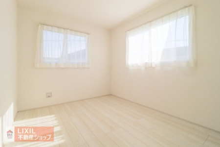 �Q�� �y�Q���z���n�����ʐ^�B���邢�̌��̓����Q���ł��B