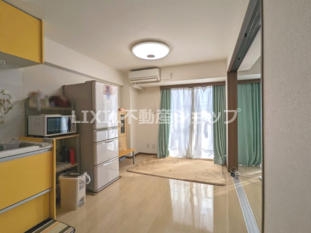 ���r���O �t���A�R�[�e�B���O���ꂽ�������ς����o�B�����Y��ł���