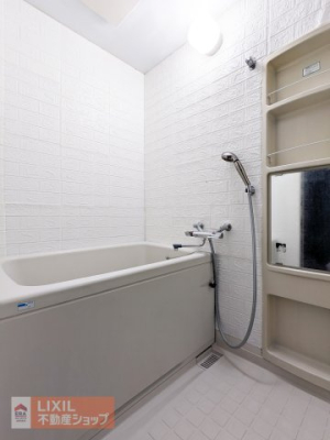 ���� ������Ƃ����V���v���ȃo�X���[���ł��I ���[�X�y�[�X���[�����Ă���A�V�����v�[���̃o�X�O�b�Y�̐����ɑ劈���