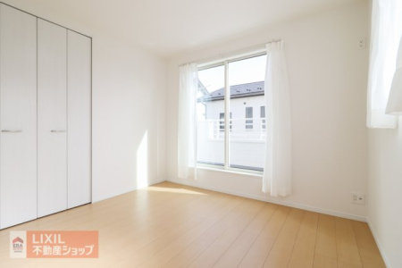 �Q�� �y�Q���z���n�����ʐ^�B���邢�̌��̓����Q���ł��B