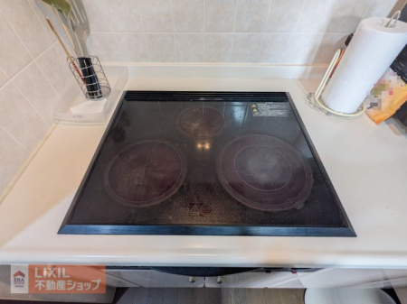 ���̑����� ���ʂ̂Ȃ��t���t���b�g�ȃK���X�g�b�v���̗p�B�����˂��T�b�Ɛ@�������ŕЕt�����������܂��B�ܓ����O���Đ􂤎�Ԃ��Ȃ��A�Z���������ł��L�b�`����������ۂĂ�A�Ǝ����N�̖����ł��B