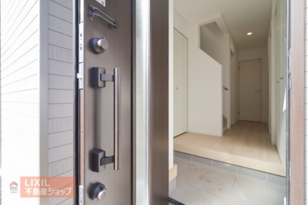  �y�h�Ɛݔ��z���n�����ʐ^�B�Q�d�ň��S�̃_�u�����b�N�B