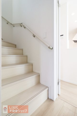 ���̑����� �y�����z���n�����ʐ^�B�K�i�͎肷�������D�w���񂩂炨�q�l�⍂��҂����S�ł��B