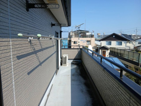 �o���R�j�[ �y�o���R�j�[�^���n�ʐ^�z������̃o���R�j�[�œ�������ǍD�ł��B���C�h�X�p���ōL�X�Ƃ��Ă���A������₨�z�c�������̂Ƀs�b�^���ł��B