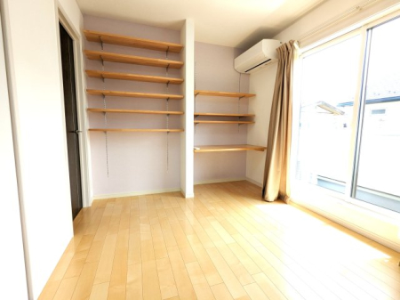 �q������ ���I�ƃf�X�N�t