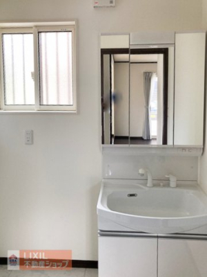 ���ʑ�E���ʏ� �y���n�ʐ^�z�O�ʋ��^�C�v�Ȃ̂ŁA���[���������肠��܂��ˁB