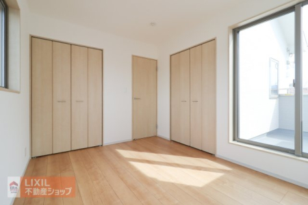 ���̑����� �y�m���z�Ƒ��݂�Ȃ��ق��Ƃł���A���ꂼ��̃v���C�x�[�g��ԁB���D�݂ɍʂ��悤�V���v���Ɏd�グ�܂����B������S�n�悭�߂�����悤�A�g���₷�����[�����傤�ǂ����ꏊ�ɂ���΂߂Ă��܂��B