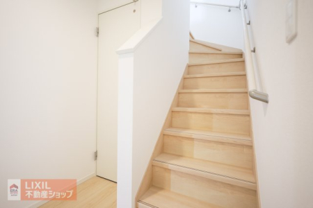 ���̑����� �y�����z���n�����ʐ^�B�K�i�͎肷�������D�w���񂩂炨�q�l�⍂��҂����S�ł��B