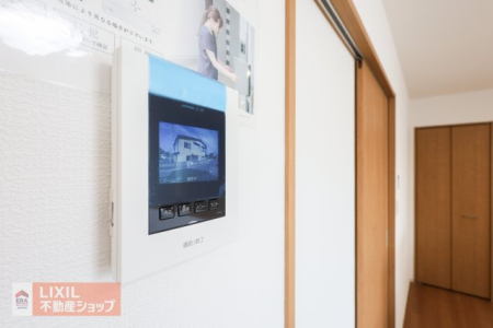  �yTV�C���^�[�z���z���n�����ʐ^�B�J���[TV�C���^�[�z���B